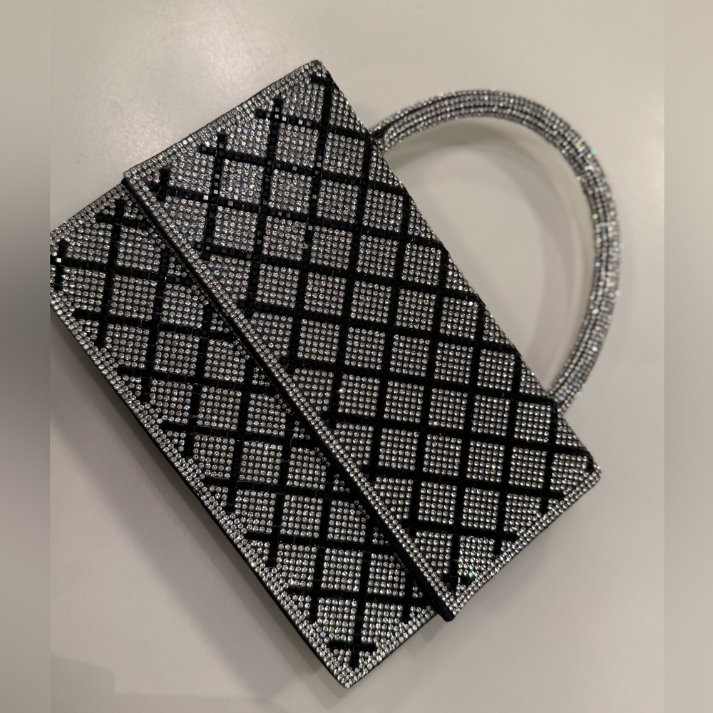 Elegant Black and Silver Rhinestone Handbag